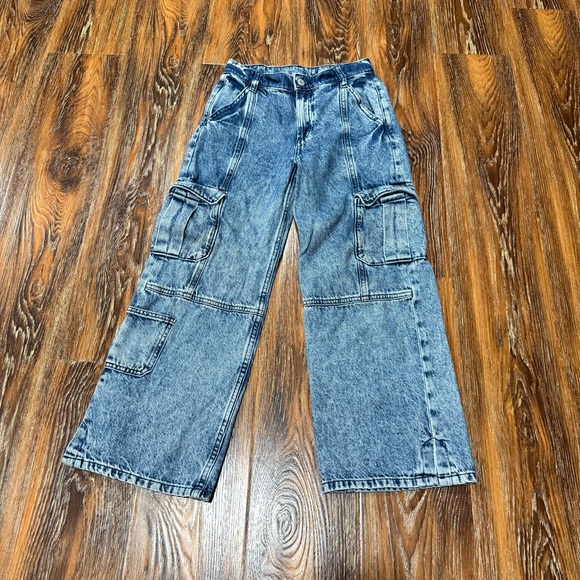 GAP Kids Size 12 Blue Cargo Jeans Acid Wash Denim Girls Y2K Look Low Stride - Picture 1 of 6